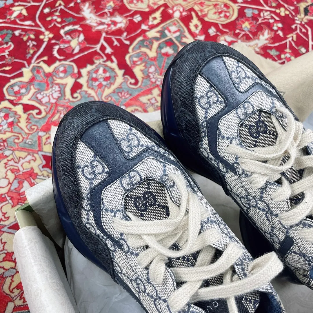 P700👟👟 Gucci - top version - dad shoes series ⚠ GG couple dad shoes, which have been popular in recent years. The unique charm of ugly and handsome men is really more and more interesting the more you look at it. You will definitely plant grass and call it ❤ 5D drawing printing, mixed surface splicing color, original customization, original outsole, package production process‼ Women's size: 35-40 Men's size: 39-44